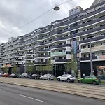 Apartment Wien Hauptbahnhof Flat At Vienna Central Train Station